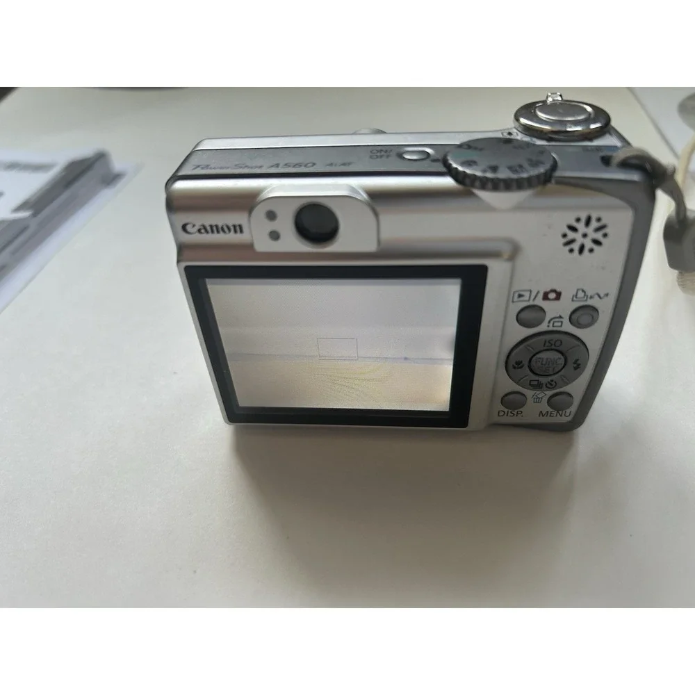 Canon PowerShot A560 Silver w/box & SD Card TESTED Excellent Condition M72